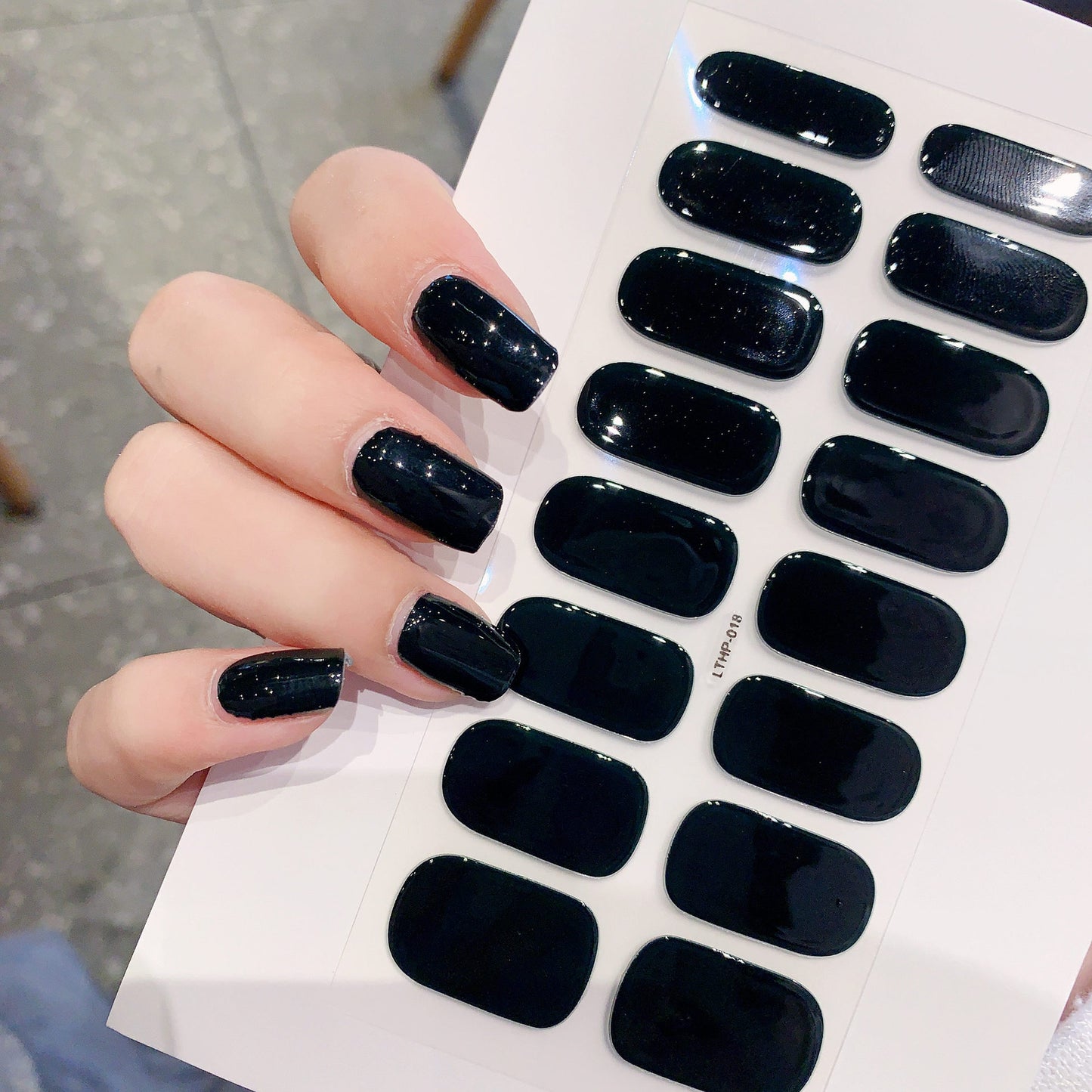 THE SOLID 10-DAY NAILS.