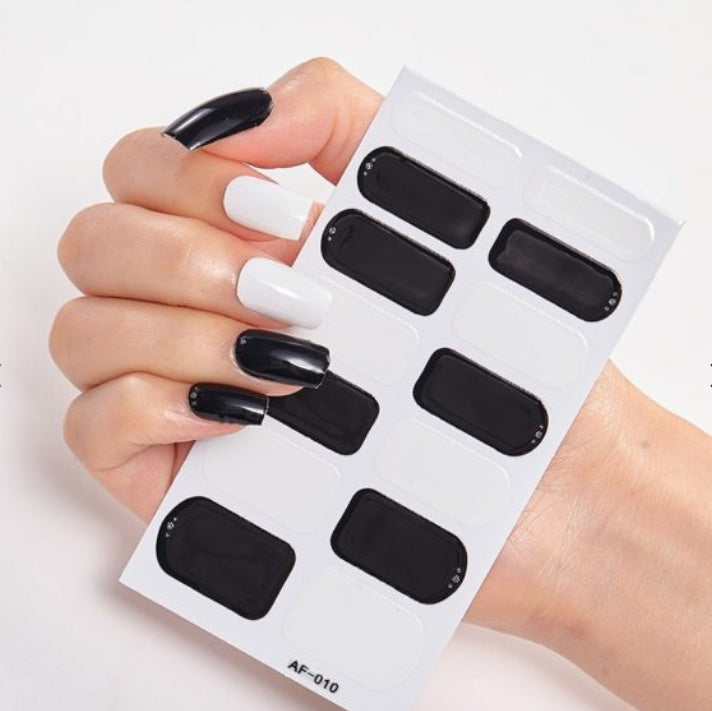 THE PRINTED 10-DAY NAILS.