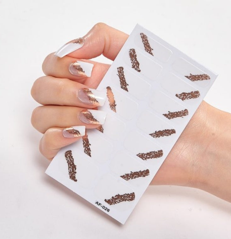 THE PRINTED 10-DAY NAILS.