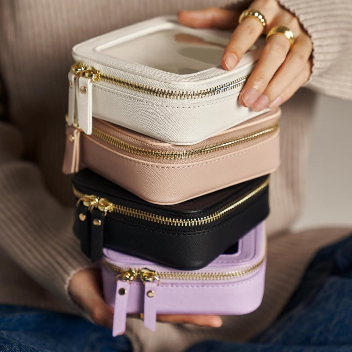 Stylish transparent bag for storing makeup essentials