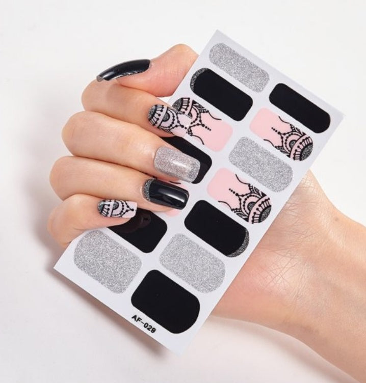 THE PRINTED 10-DAY NAILS.